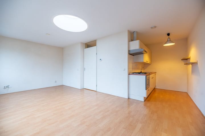 Foto 2 van Rustenburgerstraat 144-A17