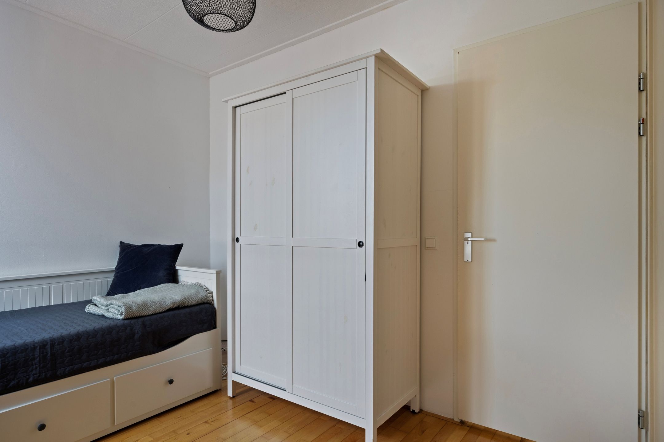 Photo 27 of Vestwal 9