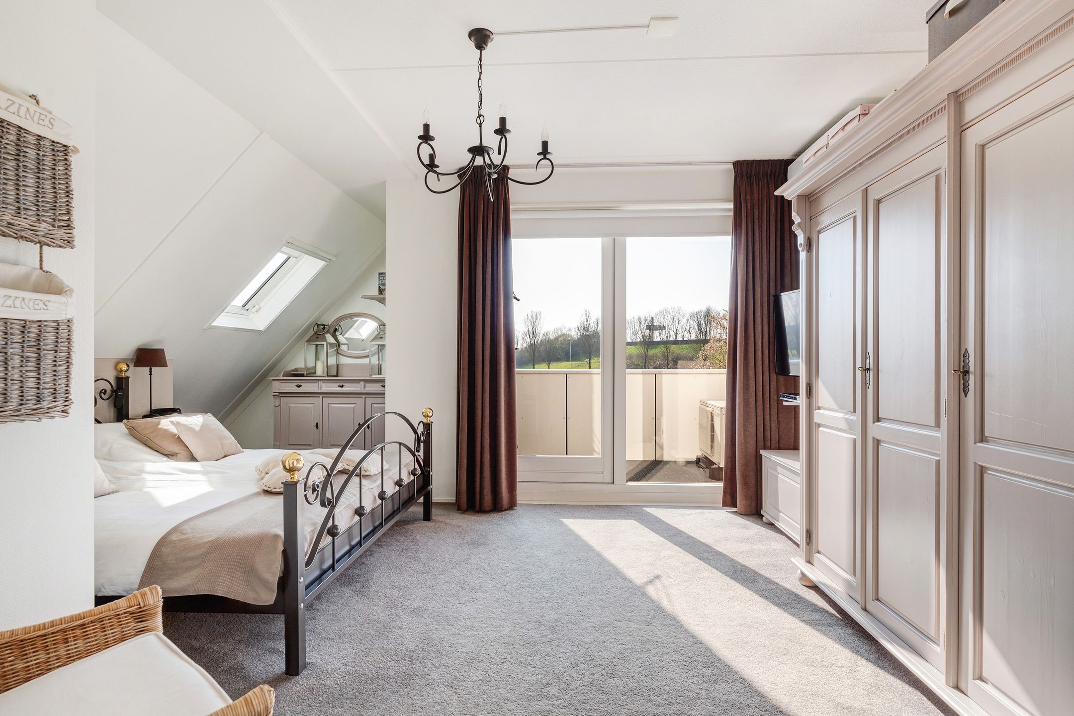 Foto 27 van Brucknerstraat 63