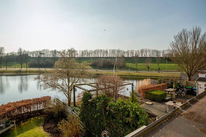 Foto 50 van Brucknerstraat 63