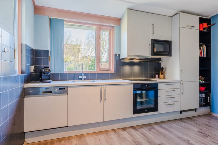 Foto 3 van van Brederodestraat 14