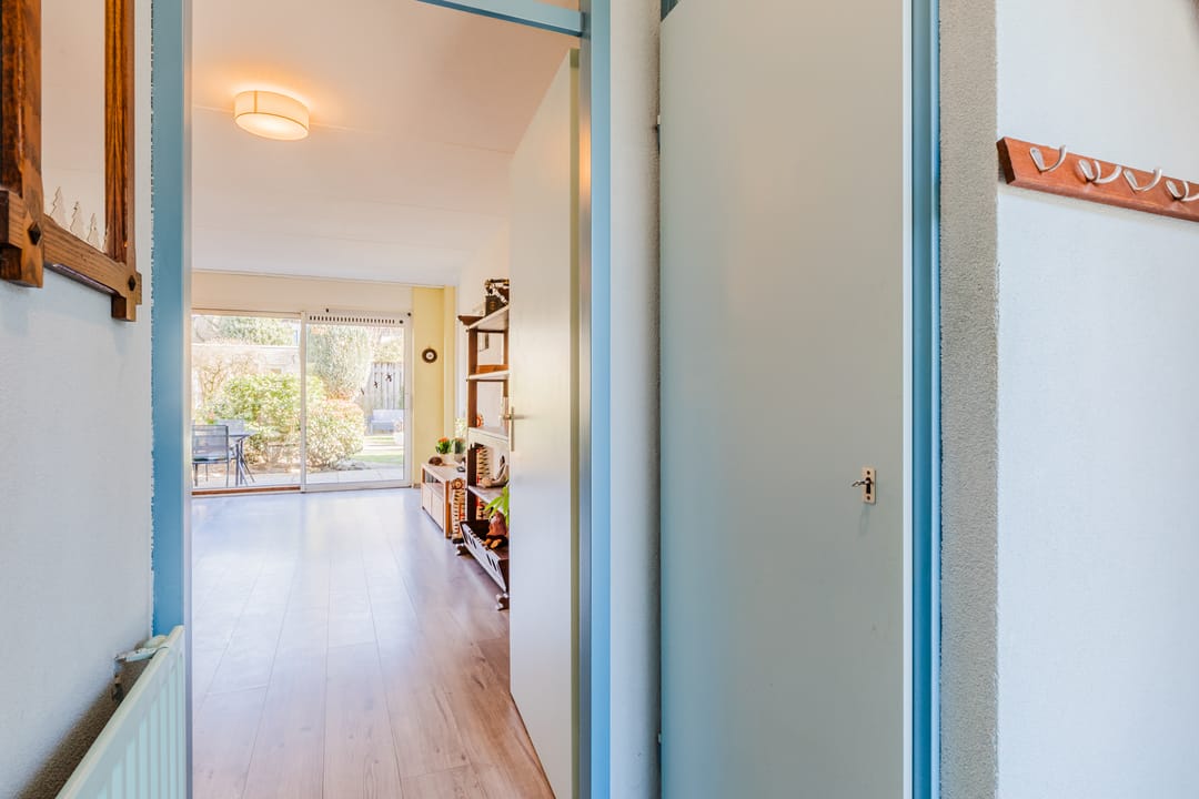 Foto 7 van van Brederodestraat 14