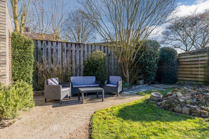 Foto 18 van van Brederodestraat 14