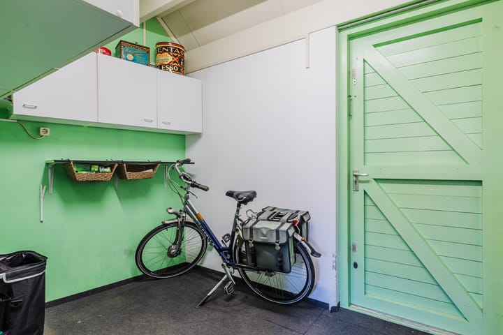 Foto 20 van van Brederodestraat 14