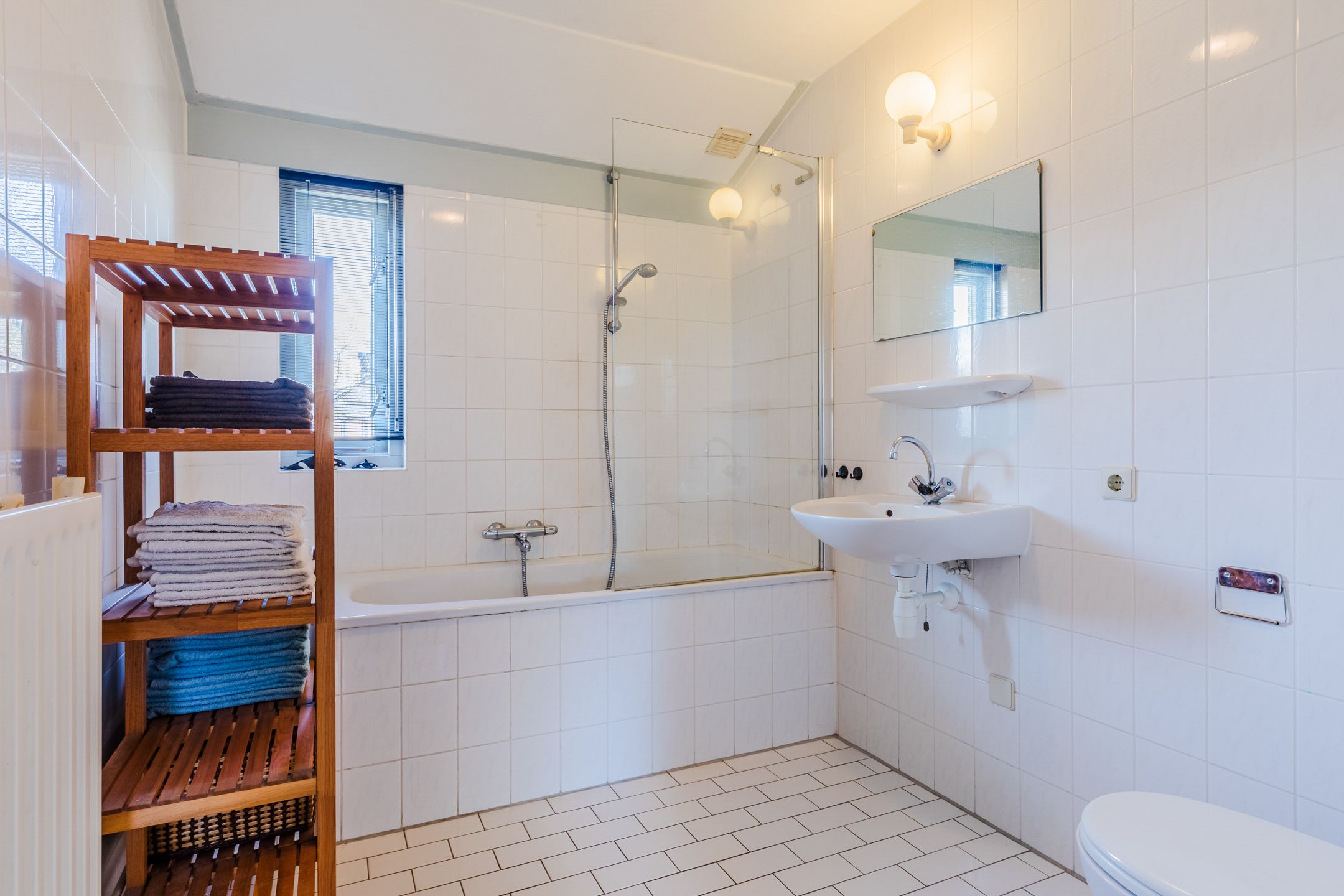 Foto 27 van van Brederodestraat 14