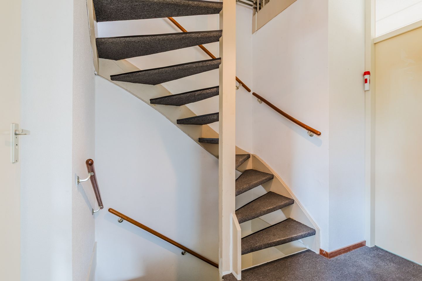 Foto 29 van van Brederodestraat 14