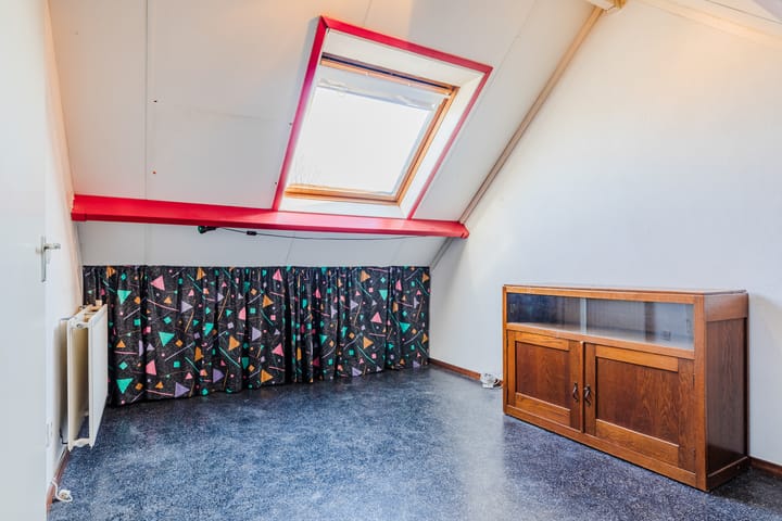 Foto 30 van van Brederodestraat 14