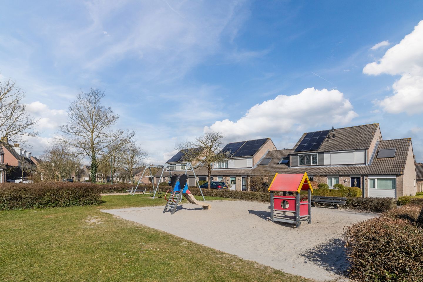 Foto 35 van van Brederodestraat 14