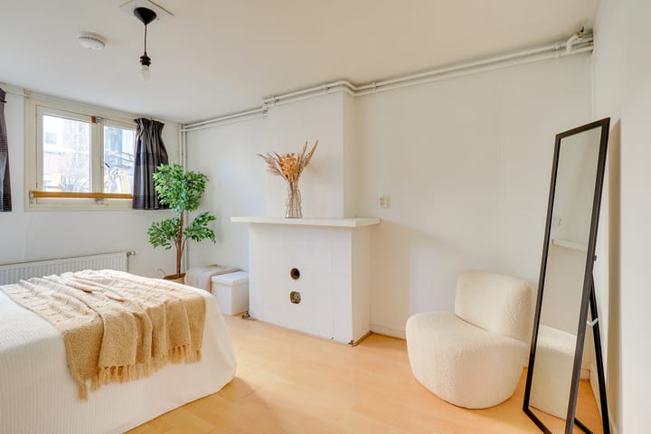 Foto 12 van 2e Spechtstraat 1