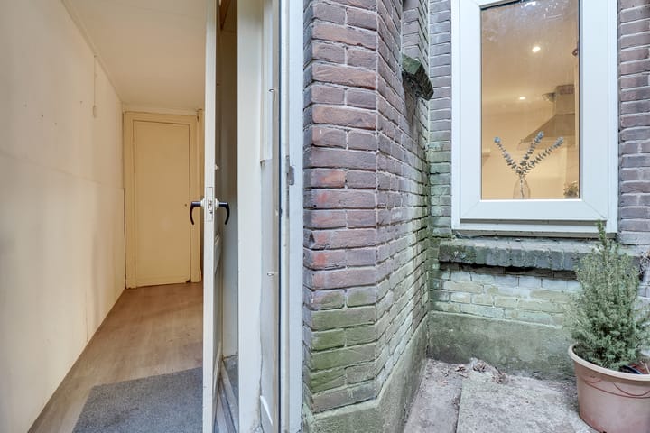 Foto 19 van 2e Spechtstraat 1