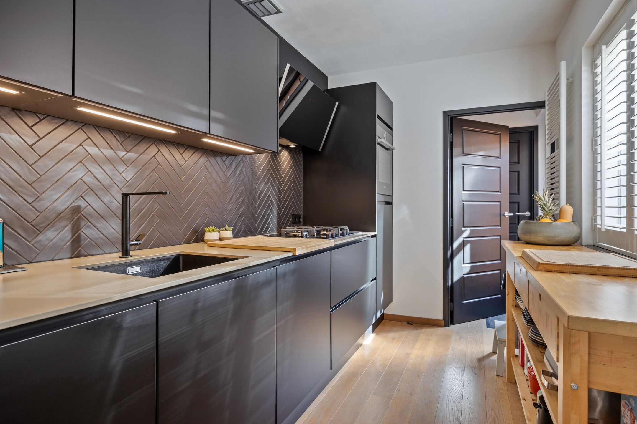 Foto 12 van Van Hogendorpstraat 12