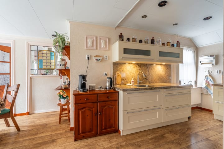 Foto 7 van Stationsstraat 93