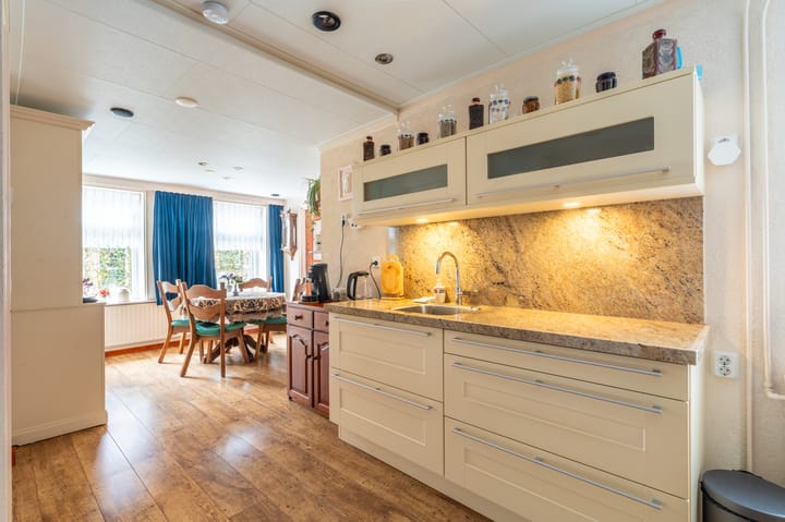 Foto 9 van Stationsstraat 93