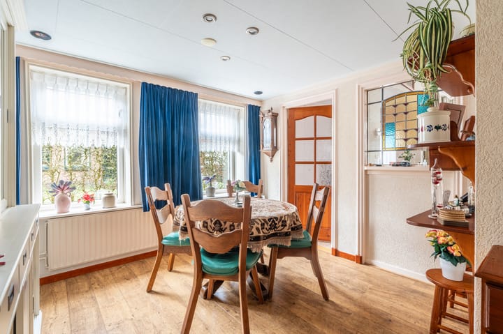 Foto 10 van Stationsstraat 93