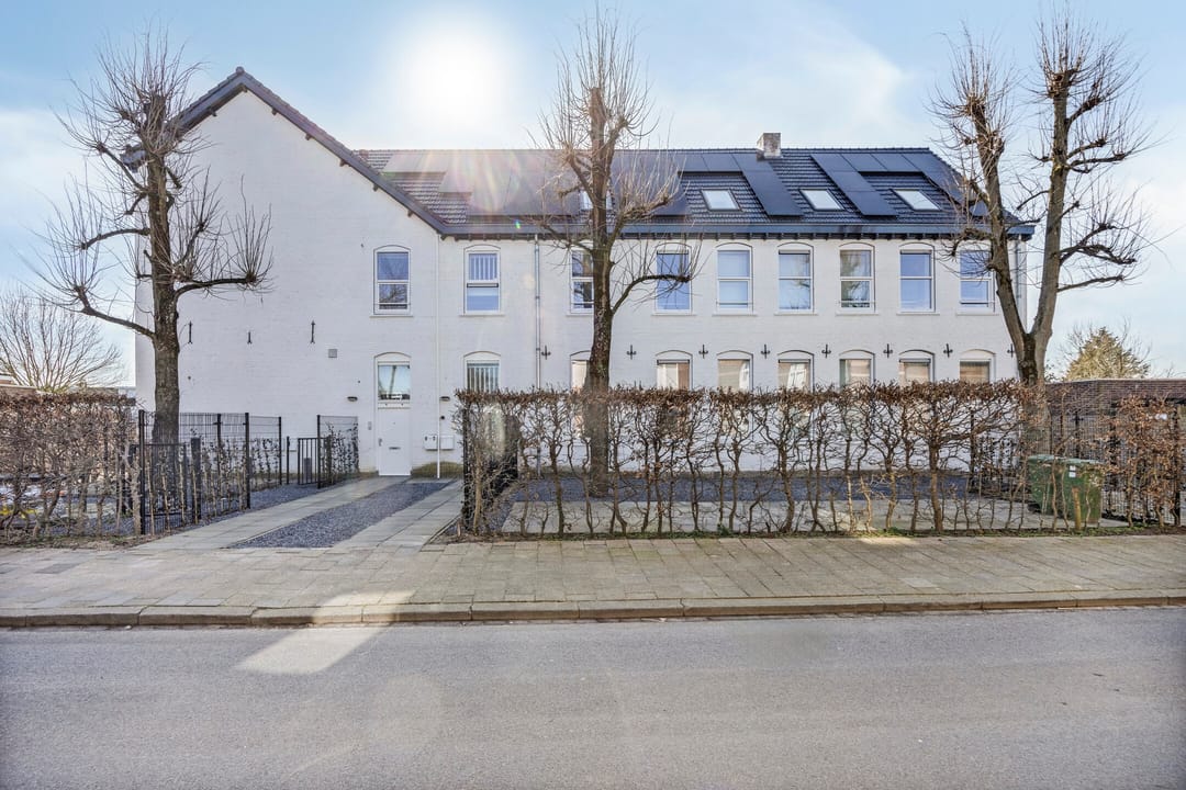 Photo 1 of Longinastraat 73-B04