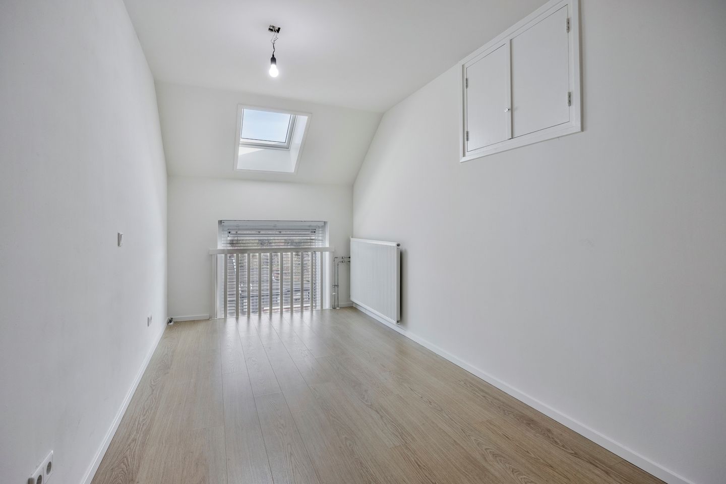 Foto 10 van Longinastraat 73-B04