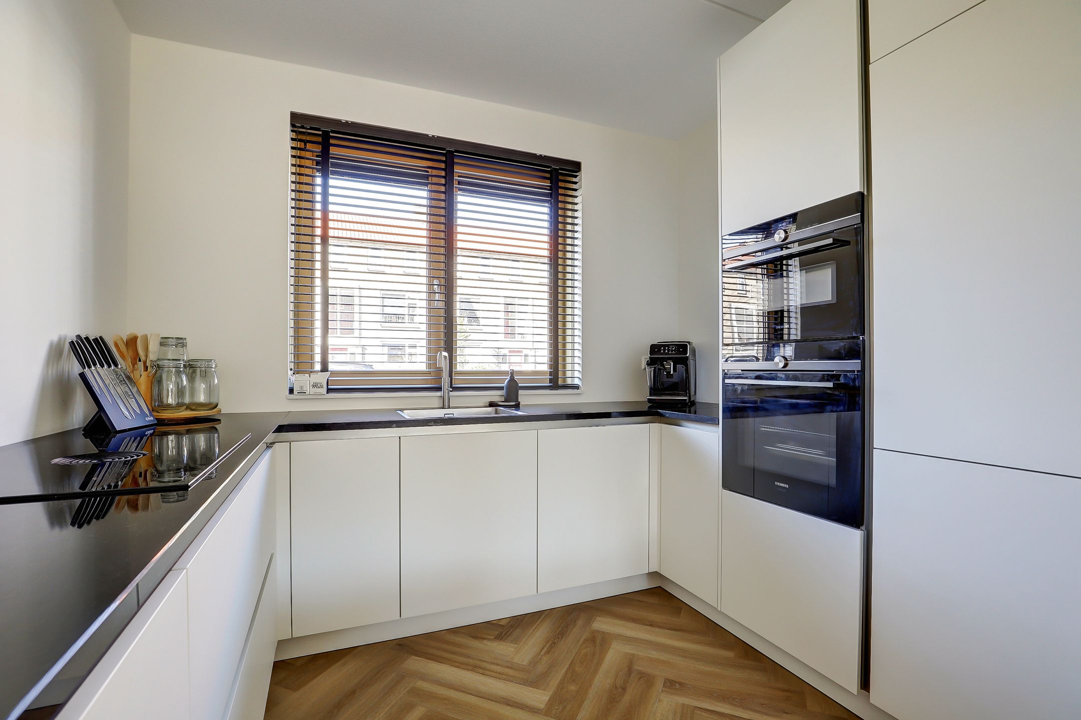 Photo 12 of Patersweg 42