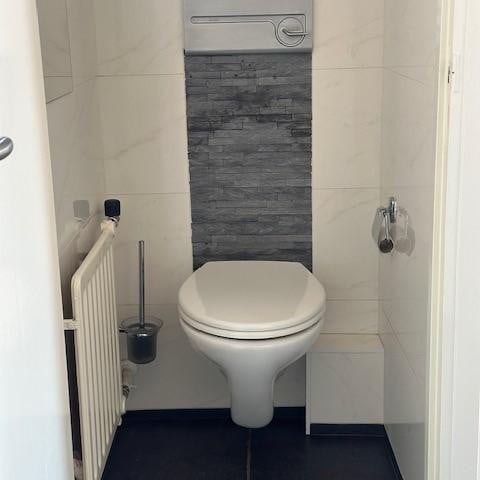 Photo 3 of Mgr. Claessensstraat 10