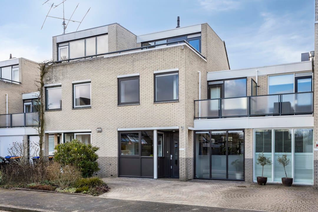 Foto 2 van Steenoven 11