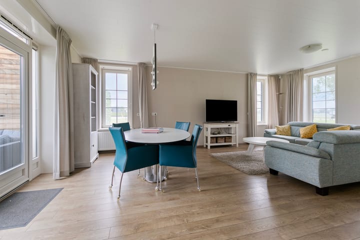 Photo 7 of Oranjestraat 42