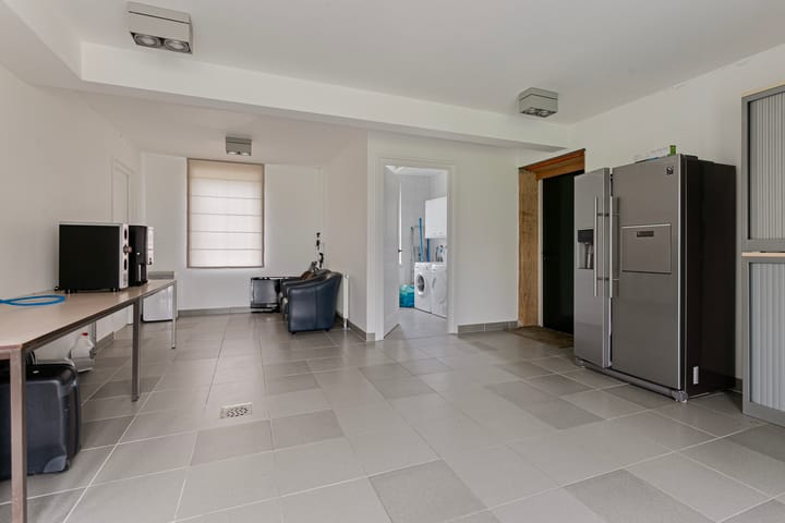 Photo 14 of Oranjestraat 42