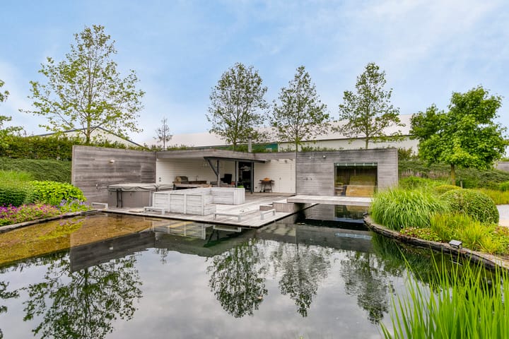 Photo 33 of Oranjestraat 42