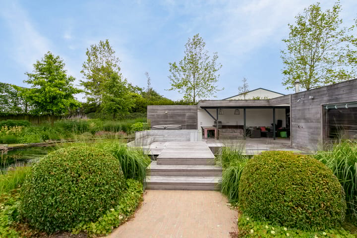 Photo 34 of Oranjestraat 42