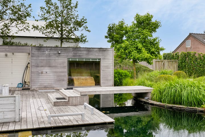 Photo 35 of Oranjestraat 42