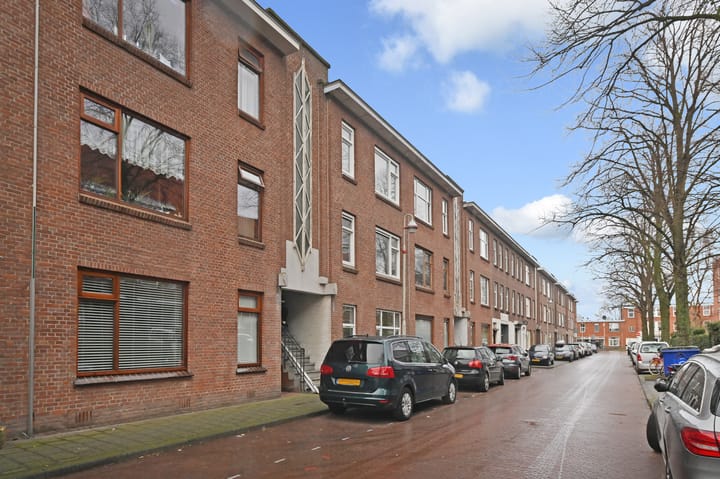 Foto 3 van Naarderstraat 147