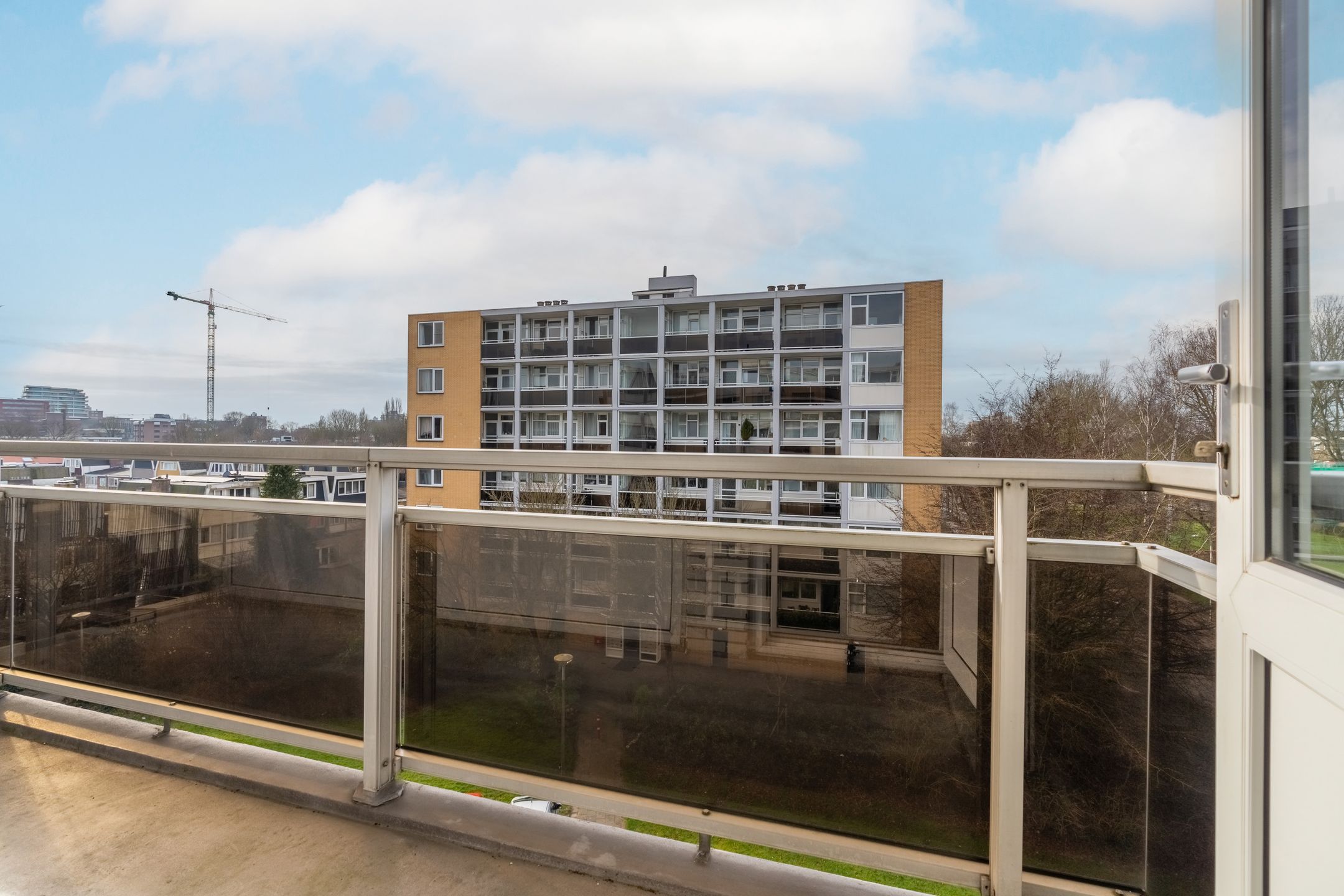 Photo 6 of Van Heuven Goedhartlaan 338