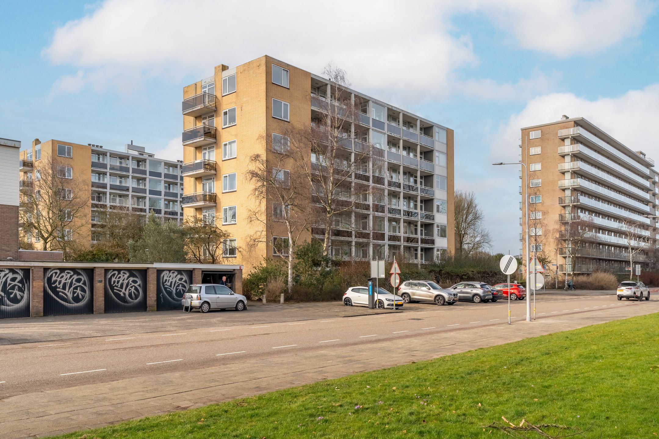 Photo 24 of Van Heuven Goedhartlaan 338