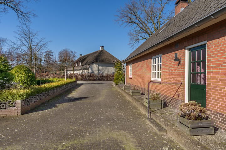 Foto 26 van Woudseweg 17