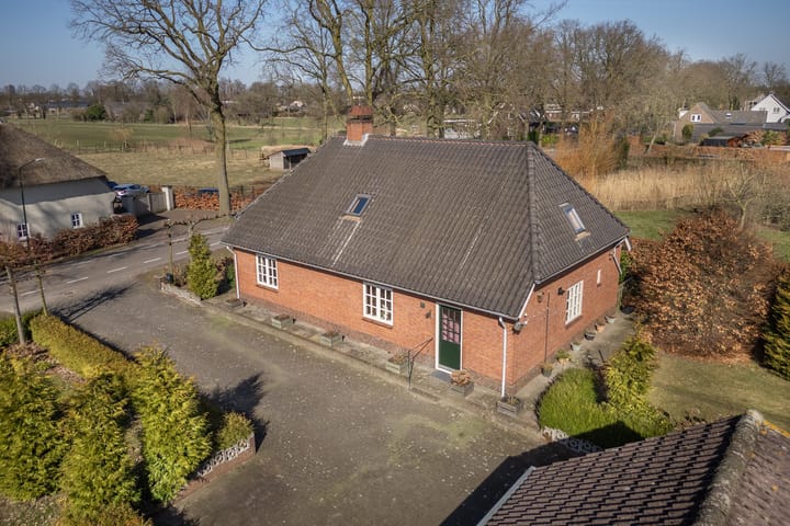 Foto 28 van Woudseweg 17