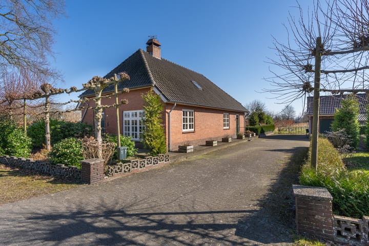 Foto 29 van Woudseweg 17