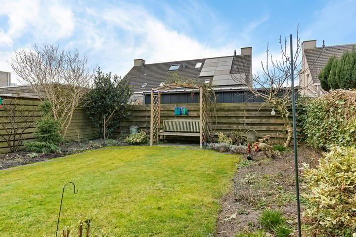 Photo 23 of Baronesse de Vos van Steenwijksingel 46