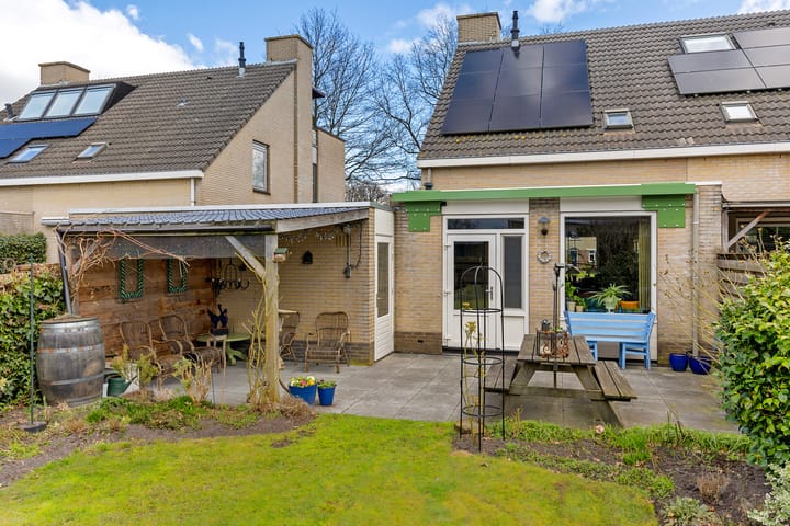 Photo 25 of Baronesse de Vos van Steenwijksingel 46