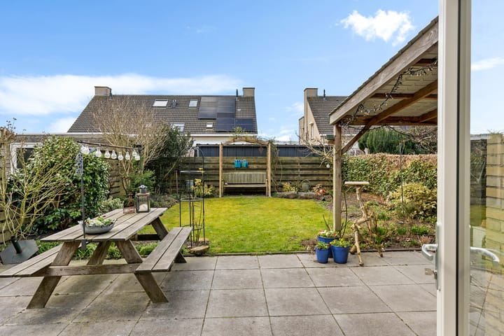 Photo 27 of Baronesse de Vos van Steenwijksingel 46