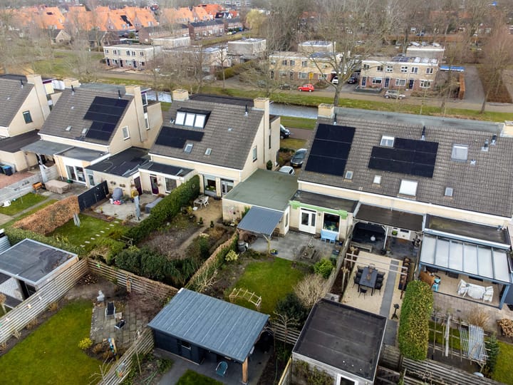 Photo 49 of Baronesse de Vos van Steenwijksingel 46