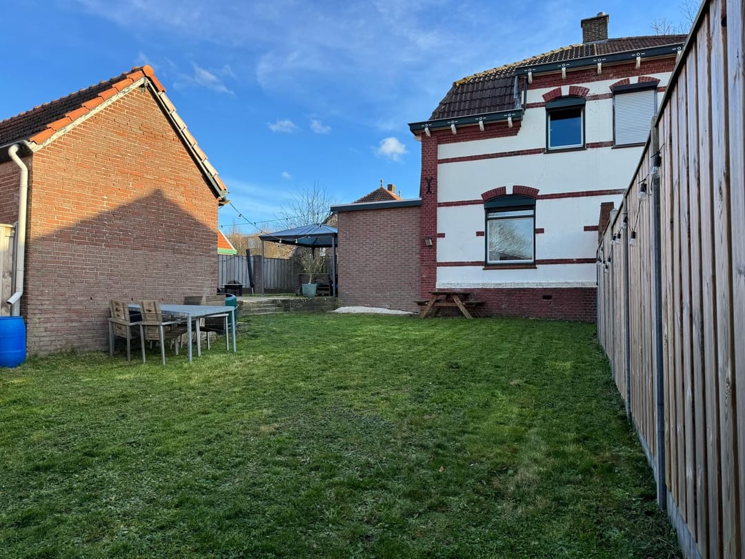 Photo 32 of Achterstraat 10