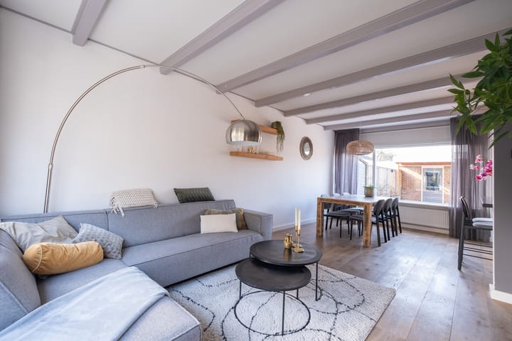 Photo 7 of van Duivenvoordestraat 39