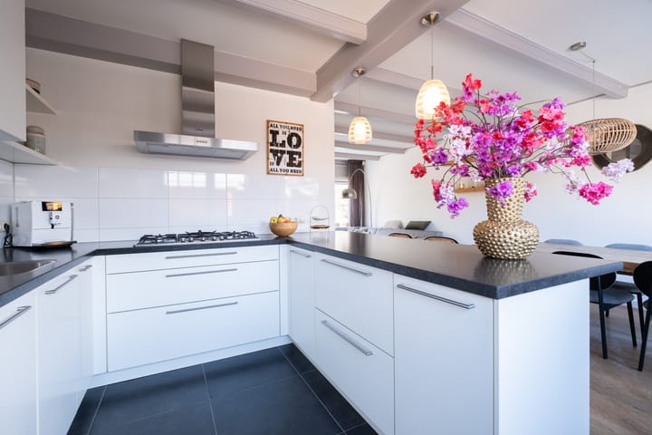 Photo 10 of van Duivenvoordestraat 39