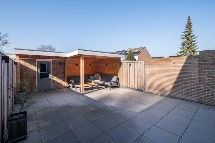 Photo 28 of van Duivenvoordestraat 39