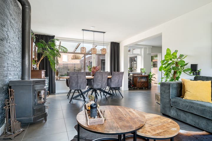 Photo 11 of Willibrorduslaan 132