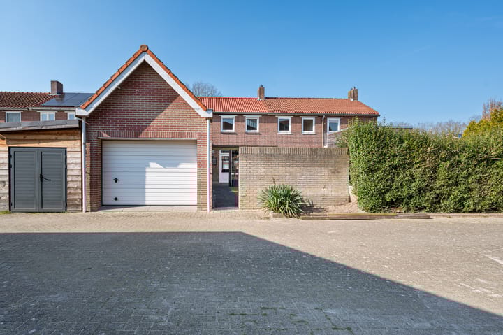 Photo 30 of Willibrorduslaan 132