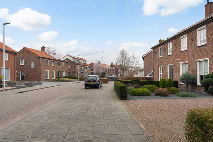 Foto 41 van Burgemeester van de Heijdenstraat 77