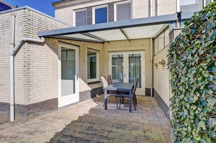 Foto 36 van Burgemeester Bongaartslaan 35