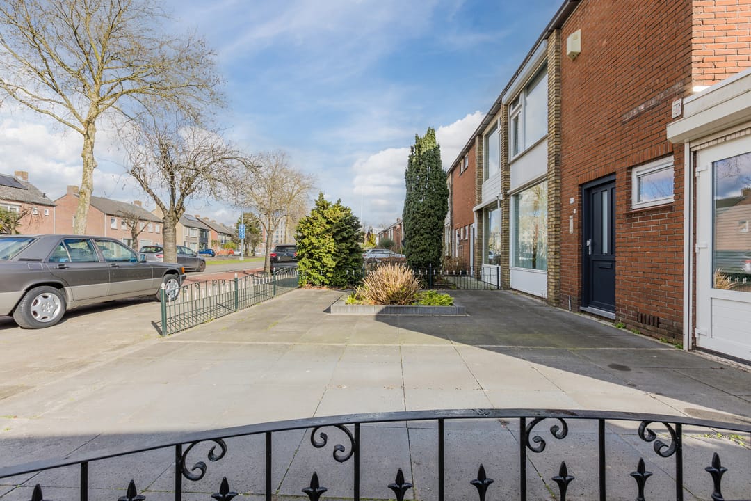 Foto 41 van Abdis van Thornstraat 63