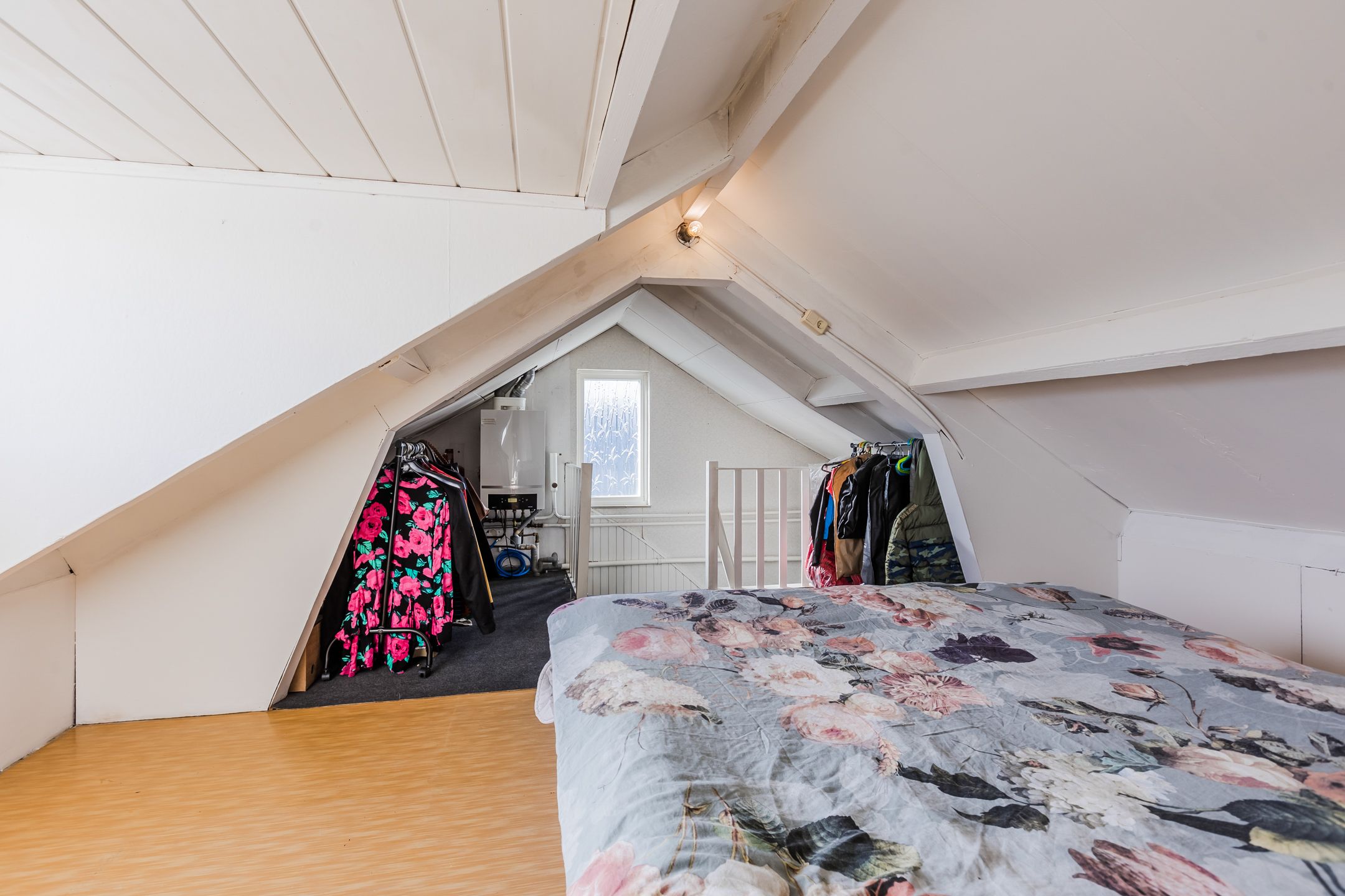 Foto 36 van Abdis van Thornstraat 63