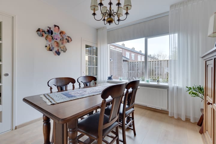 Foto 13 van John F. Kennedylaan 16