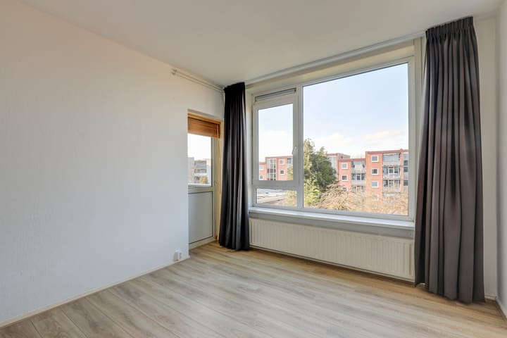 Foto 13 van Marie Curielaan 32